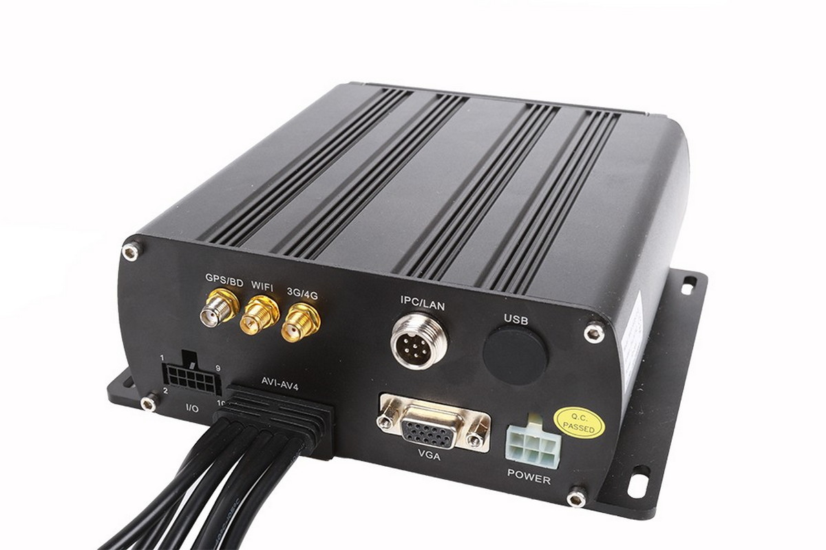 dvr do auta kamery nahravanie obrazu na hdd pevny disk hard disk